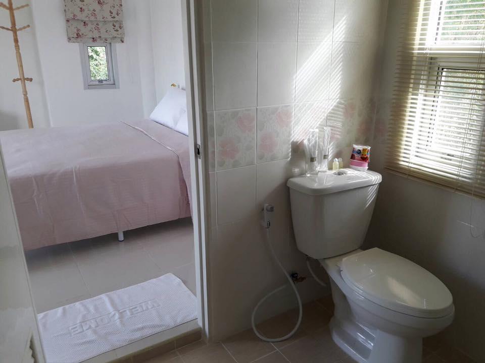 ホテル Baan Suan Geb Tawan Lop Buri エクステリア 写真