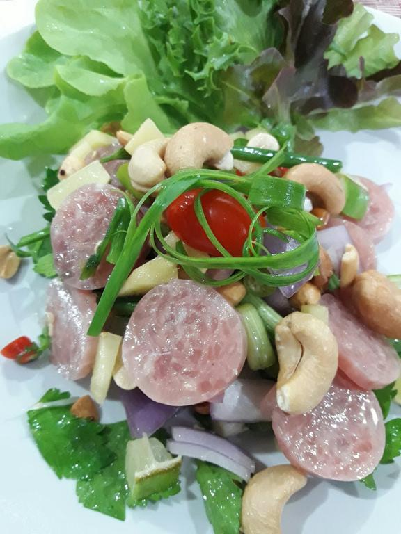 ホテル Baan Suan Geb Tawan Lop Buri エクステリア 写真